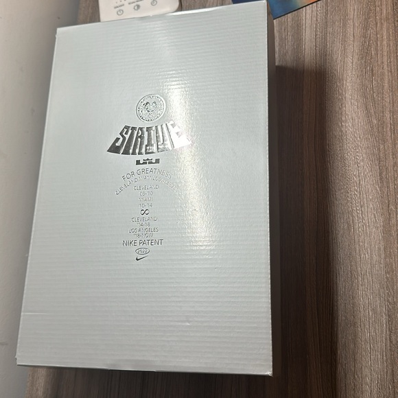 Lebron XXGS 7 youth - Picture 4 of 5